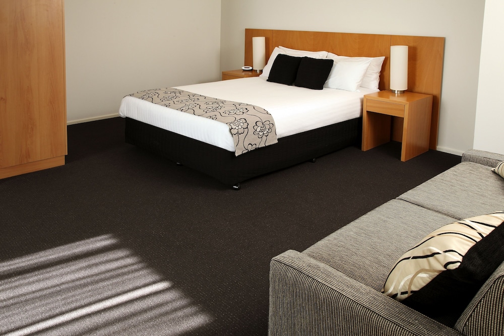 Oaks Perth Hotel 13/61