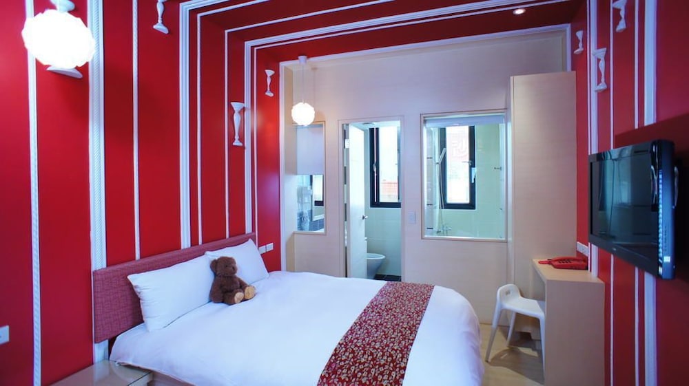 Tan Hui Hotel 20/46