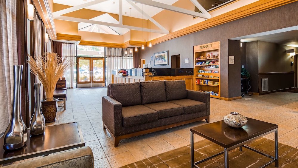 Town & Country Inn 36/50