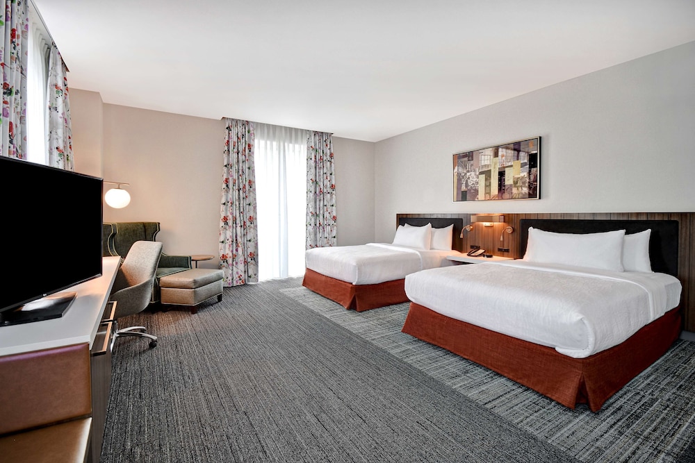 Hilton Garden Inn Kalamazoo Downtown 20/58
