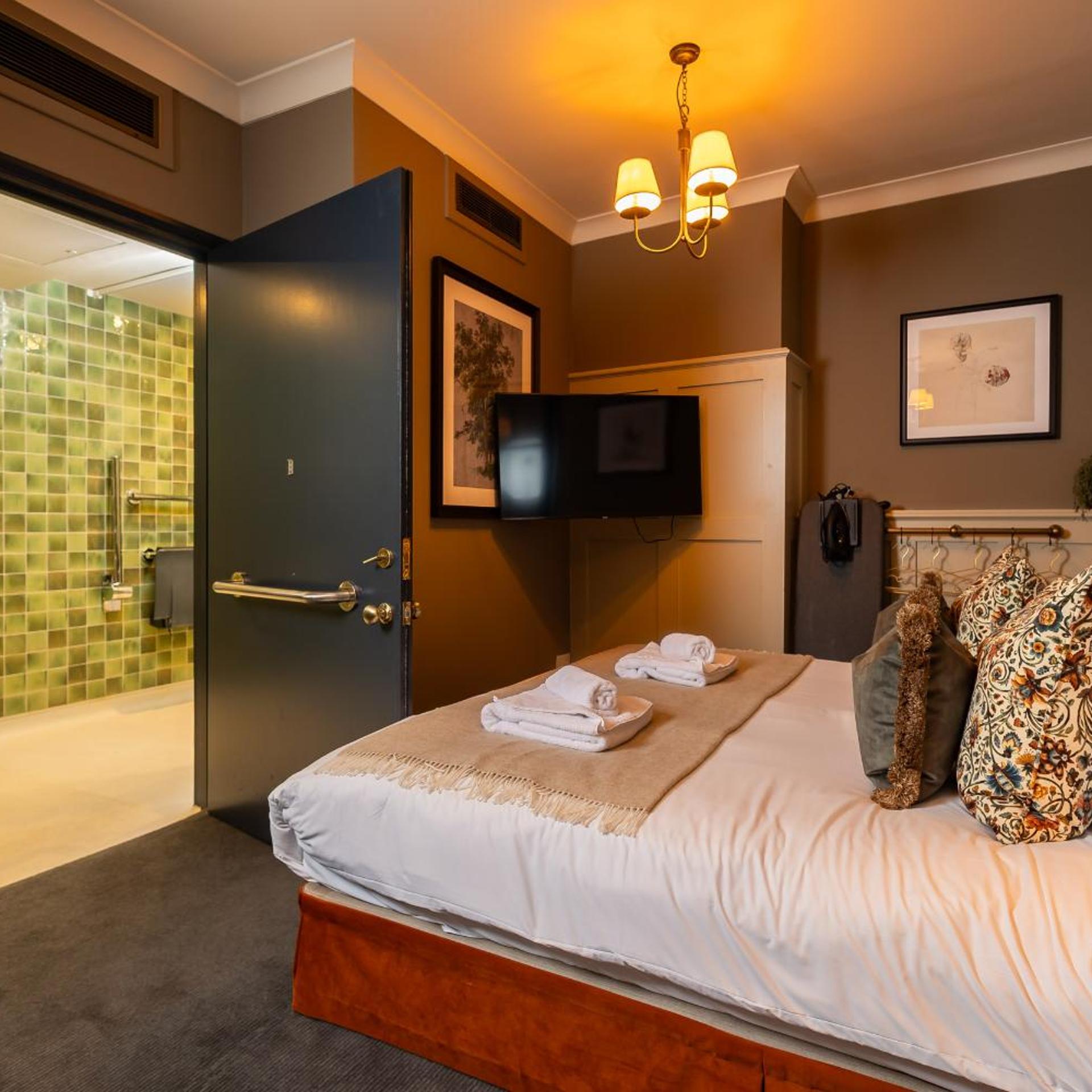 Salisbury Arms Hotel 20/54