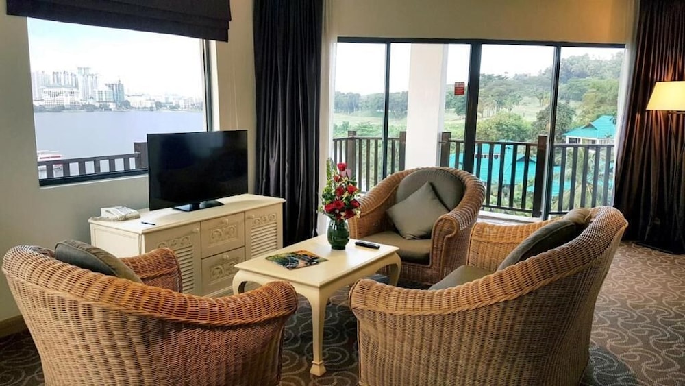 Mines Beach Resort Hotel & Wellness 36/48