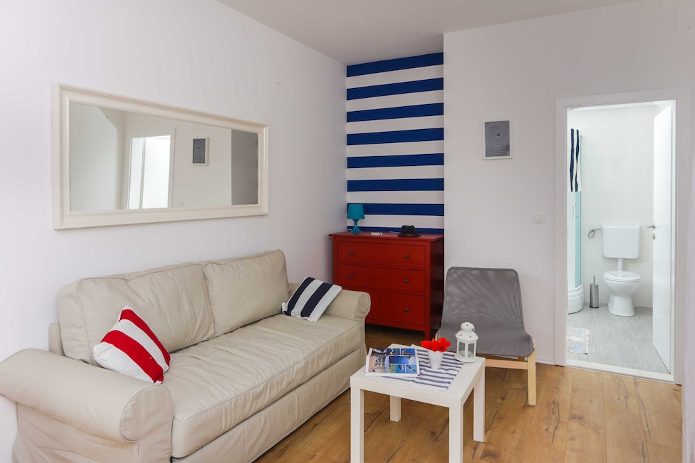 Apartments Villa Karmen 28/50