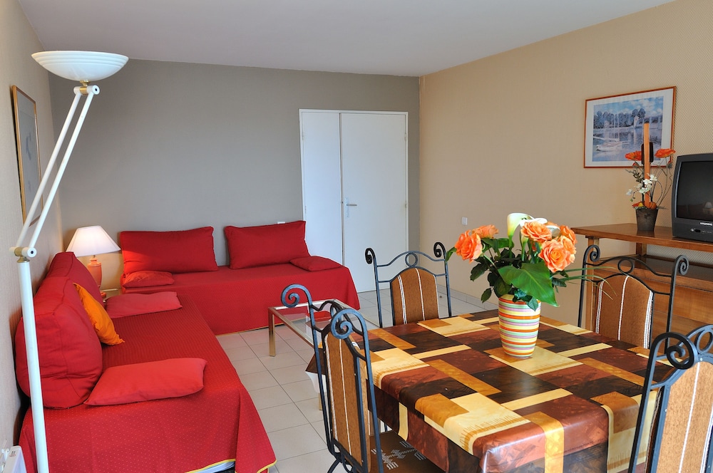 RESIDHOTEL VILLA MAUPASSANT 21/34