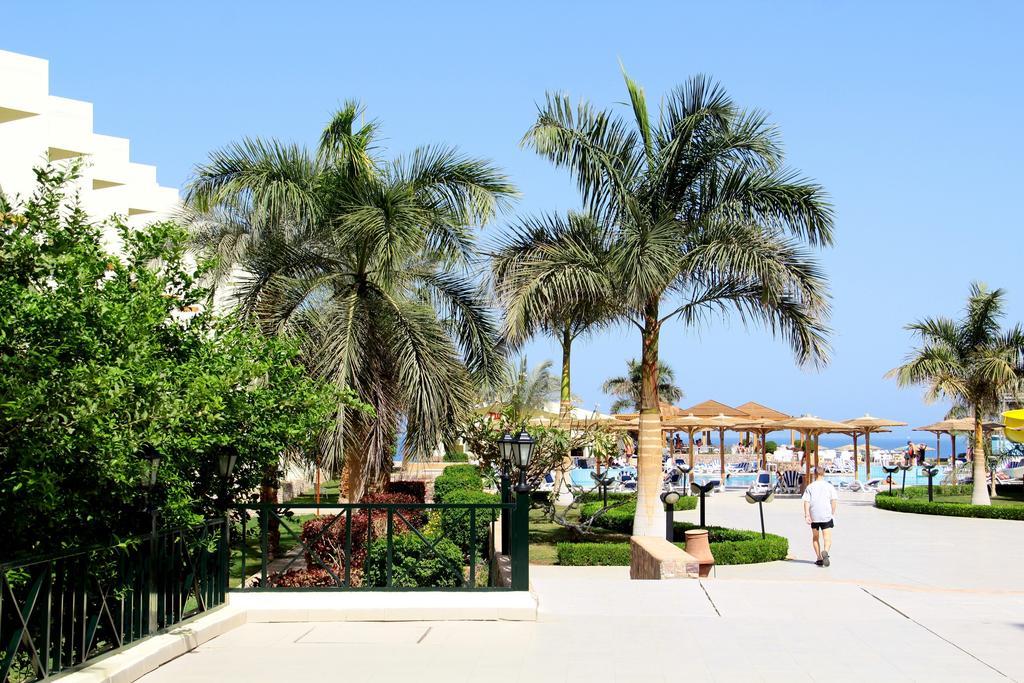 Palm Beach Resort 33/38