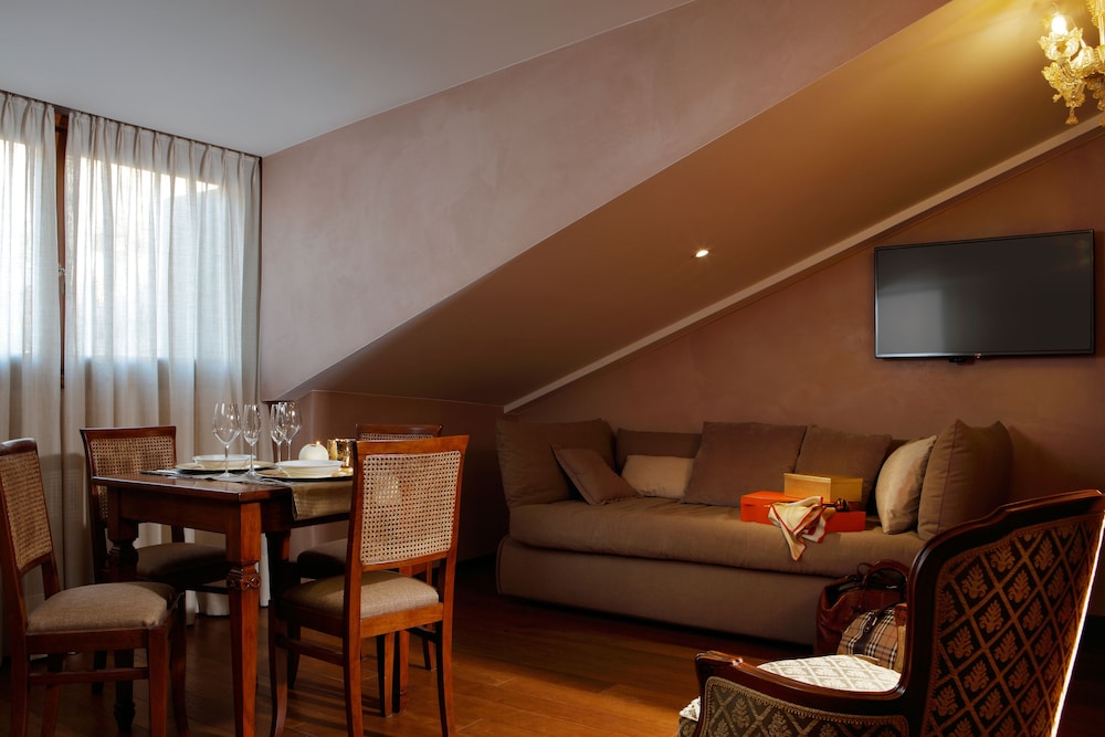 Hotel Bisanzio 50/71