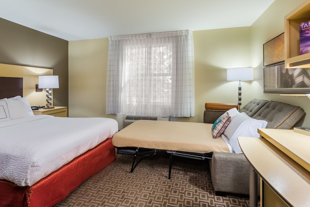 TownePlace Suites by Marriott Tampa Westshore/Airport 12/54