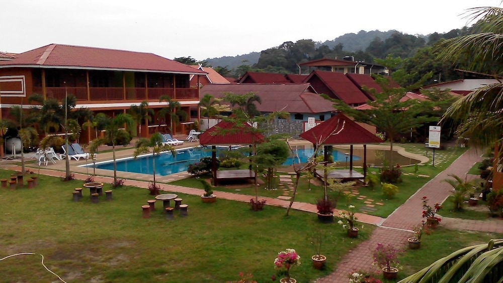 Purnama Beach Resort 11/67