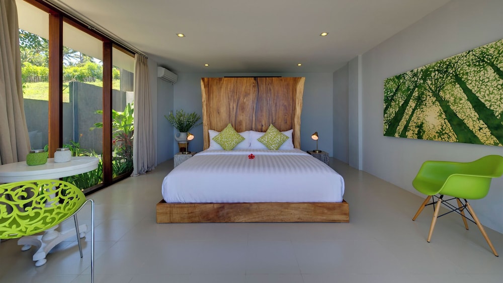 5 BEDROOMS, VILLA, SEA VIEW