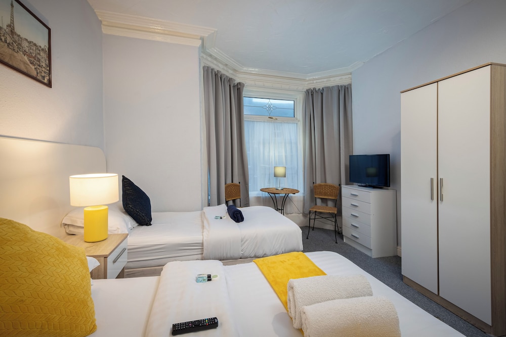 Royal Oakwell Hotel 31/52
