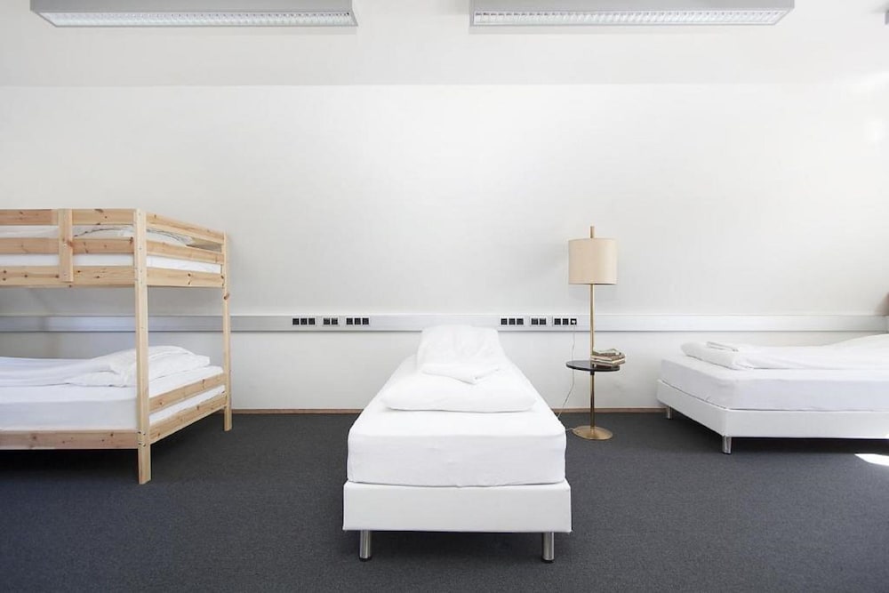 Heradsskolinn Historic Guesthouse 26/50
