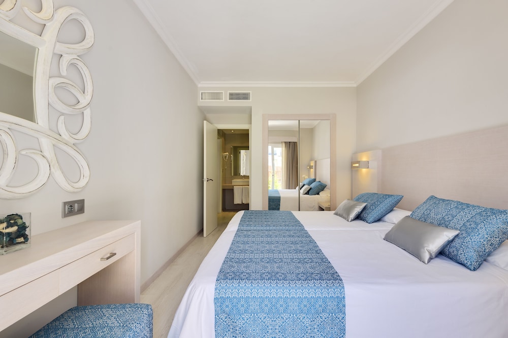 1 BEDROOM, GARDEN, PREMIUM, APARTMENT, PRIVATE GARDEN