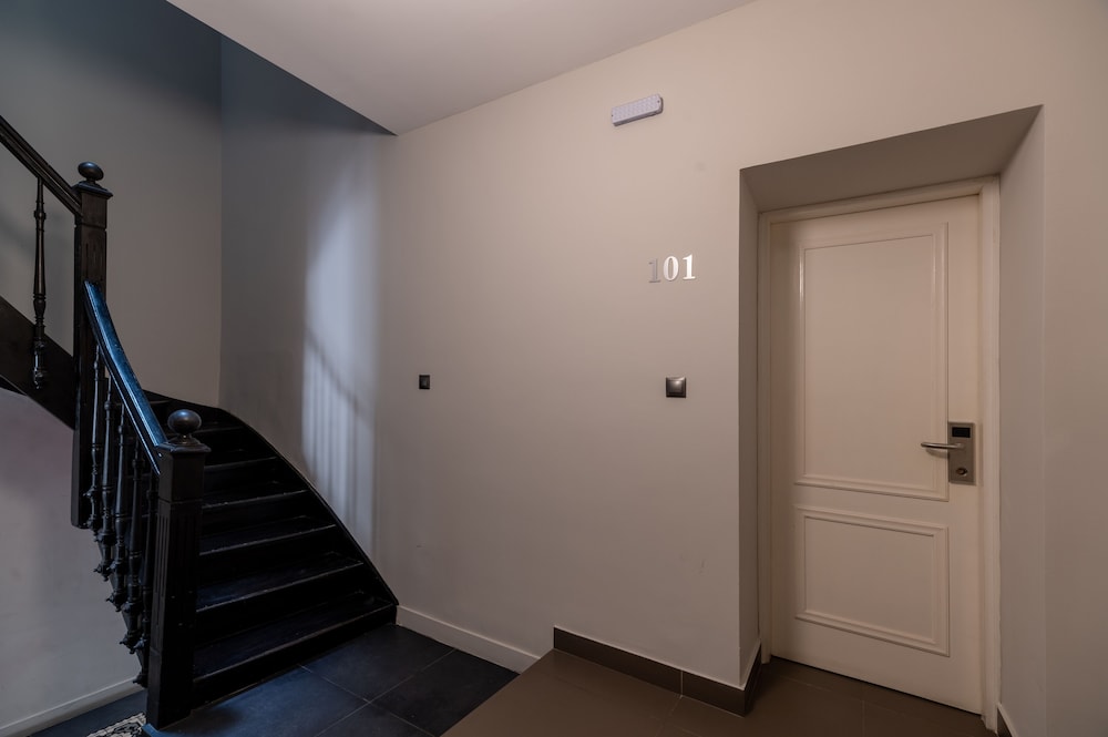 Plaka Arch Suites 20/41