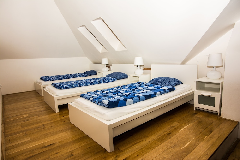 Hostel One Miru photo5