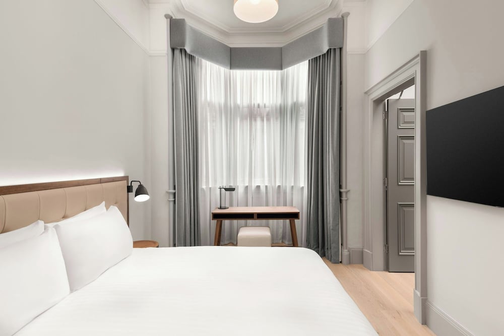 AC Hotel by Marriott Glasgow 13/50