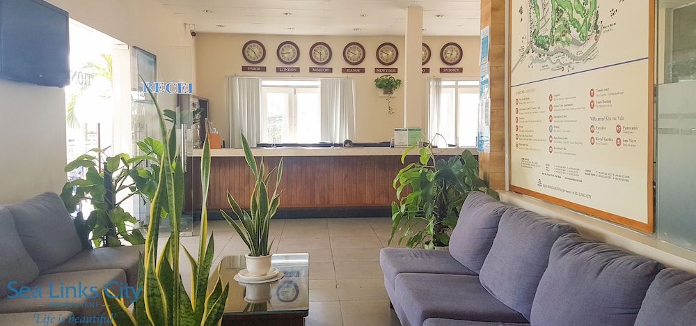 Sea Links Beach Villa 48/67