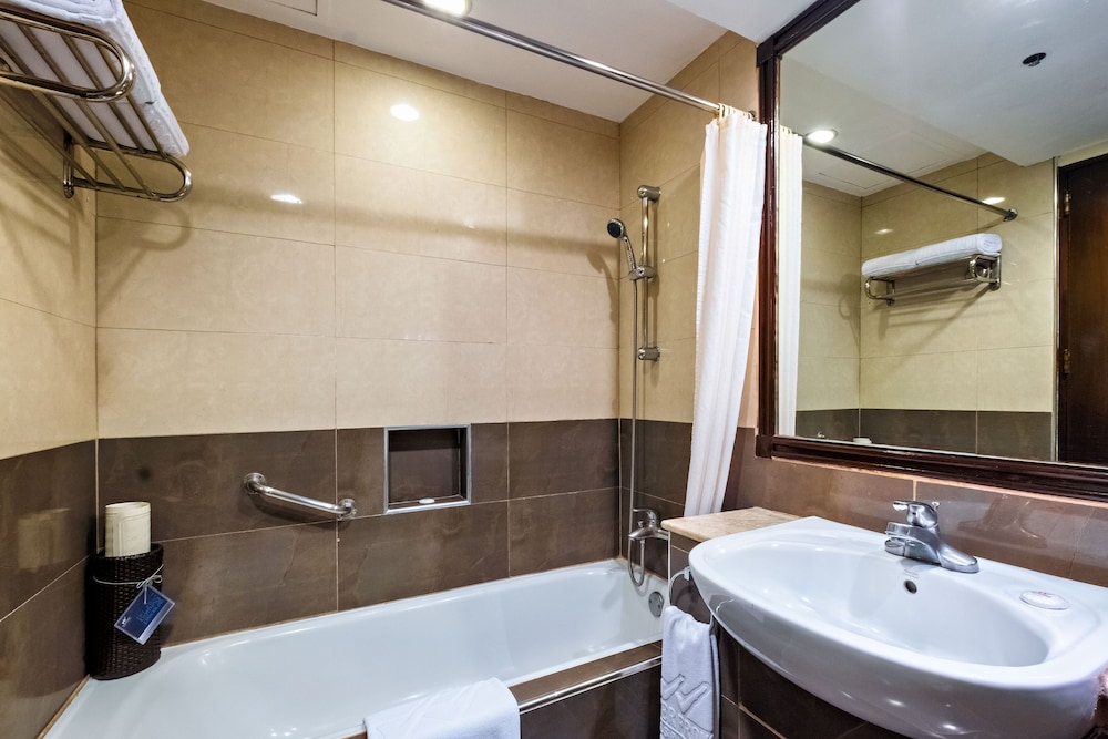 غرفة سوبيريور، Waterfront Cebu City Hotel and Casino 8/10