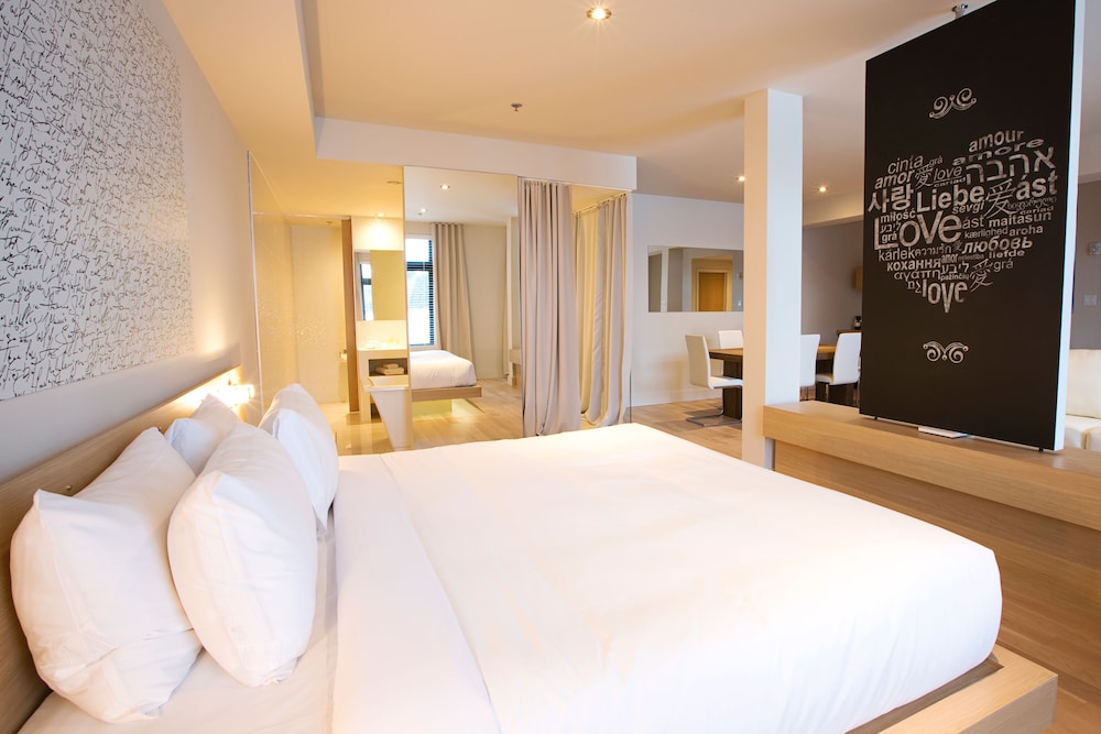 La Cache a Maxime by C Hotels 11/75