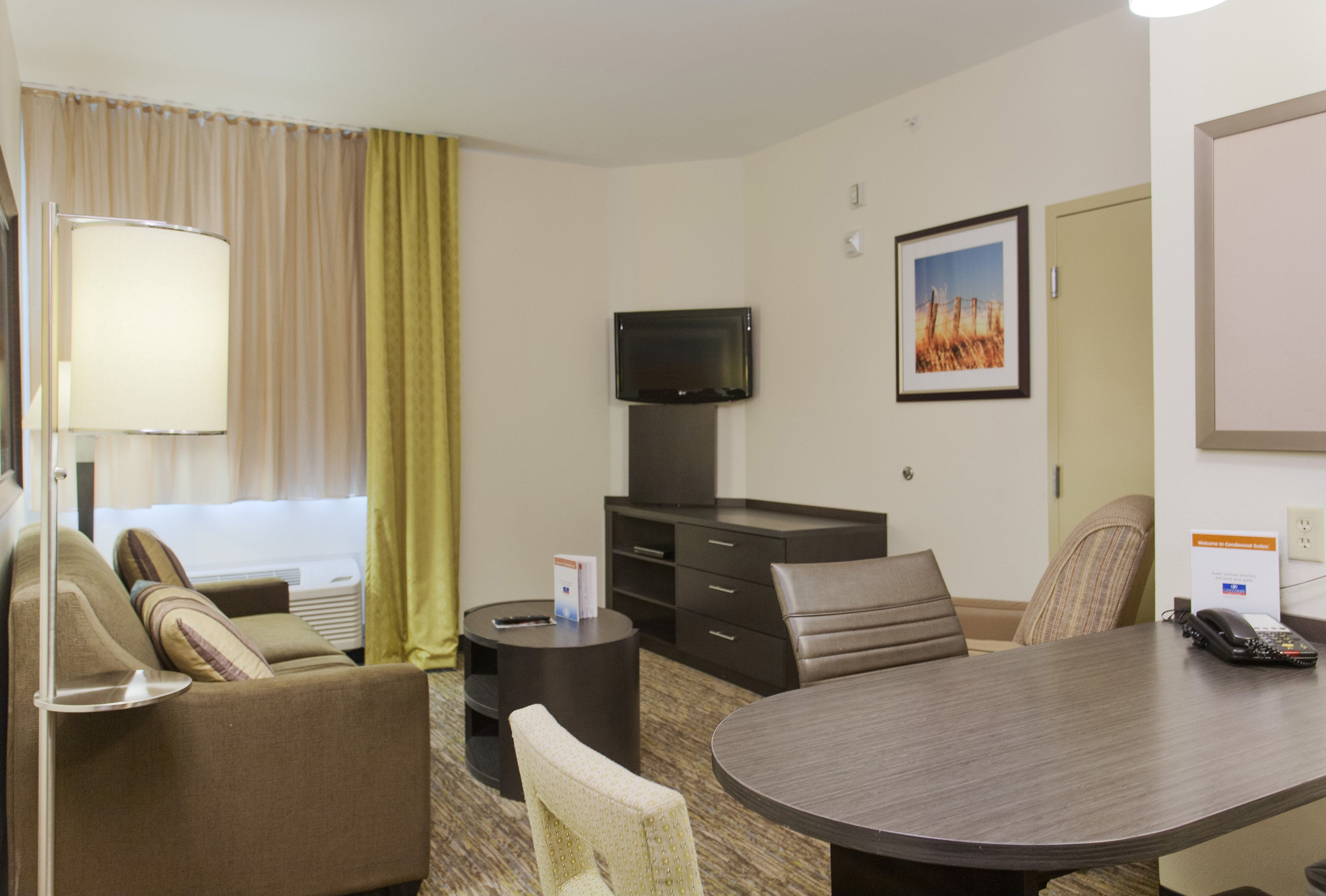 CANDLEWOOD SUITES SAN MARCOS 61/71