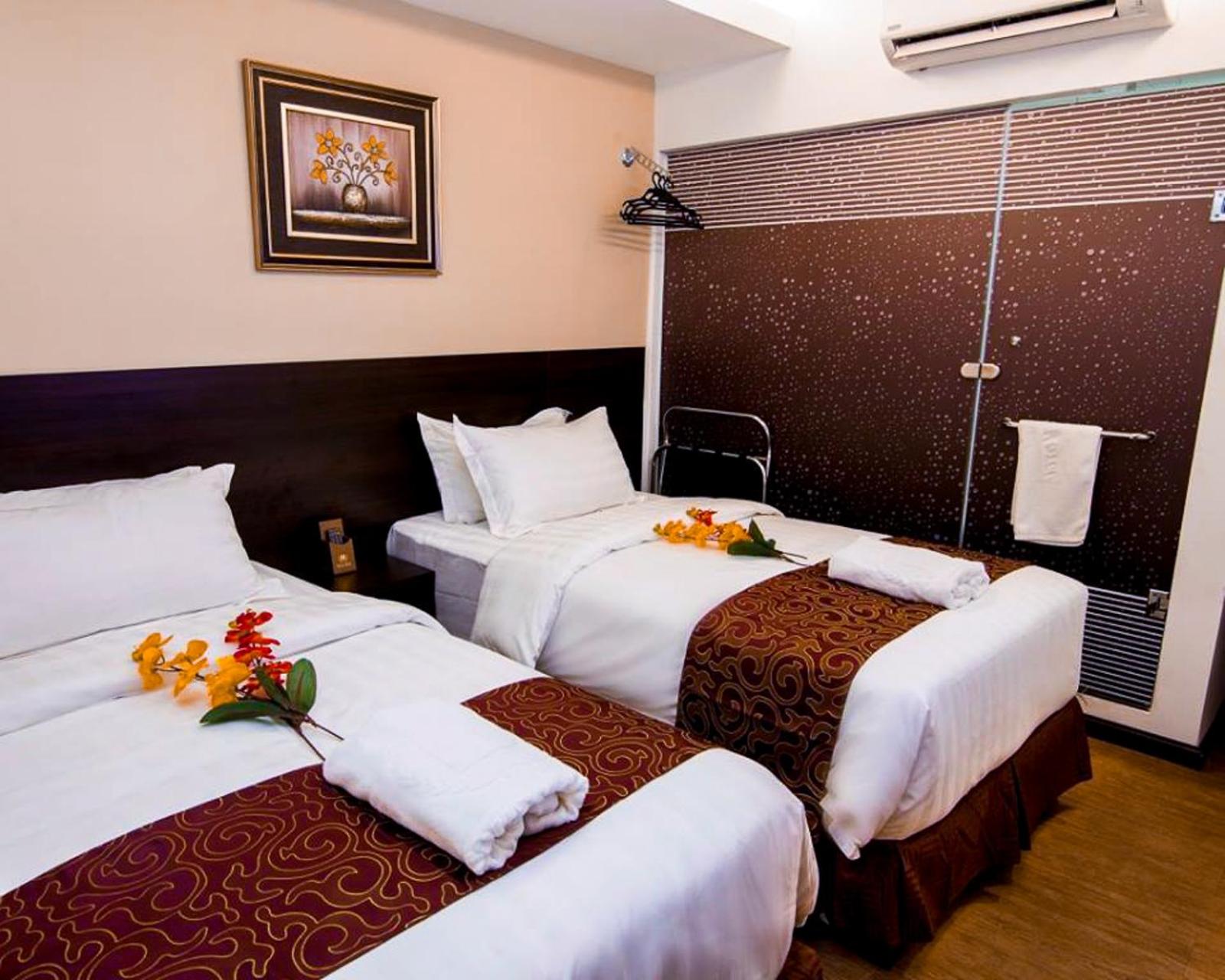 Superior, Twin Beds, No Window