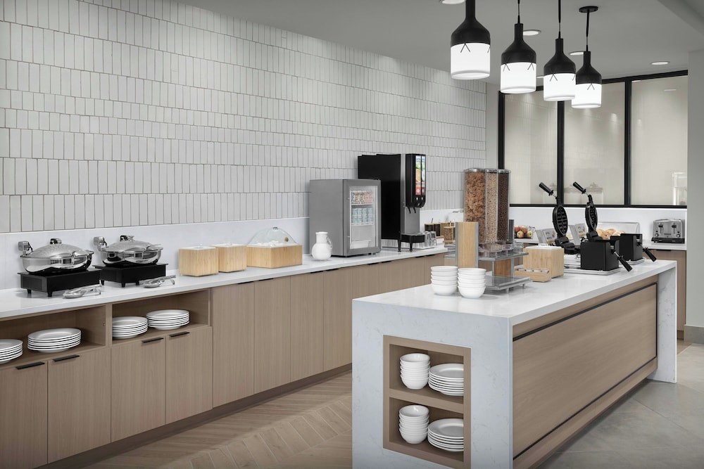 TownePlace Suites by Marriott Paris 4/32