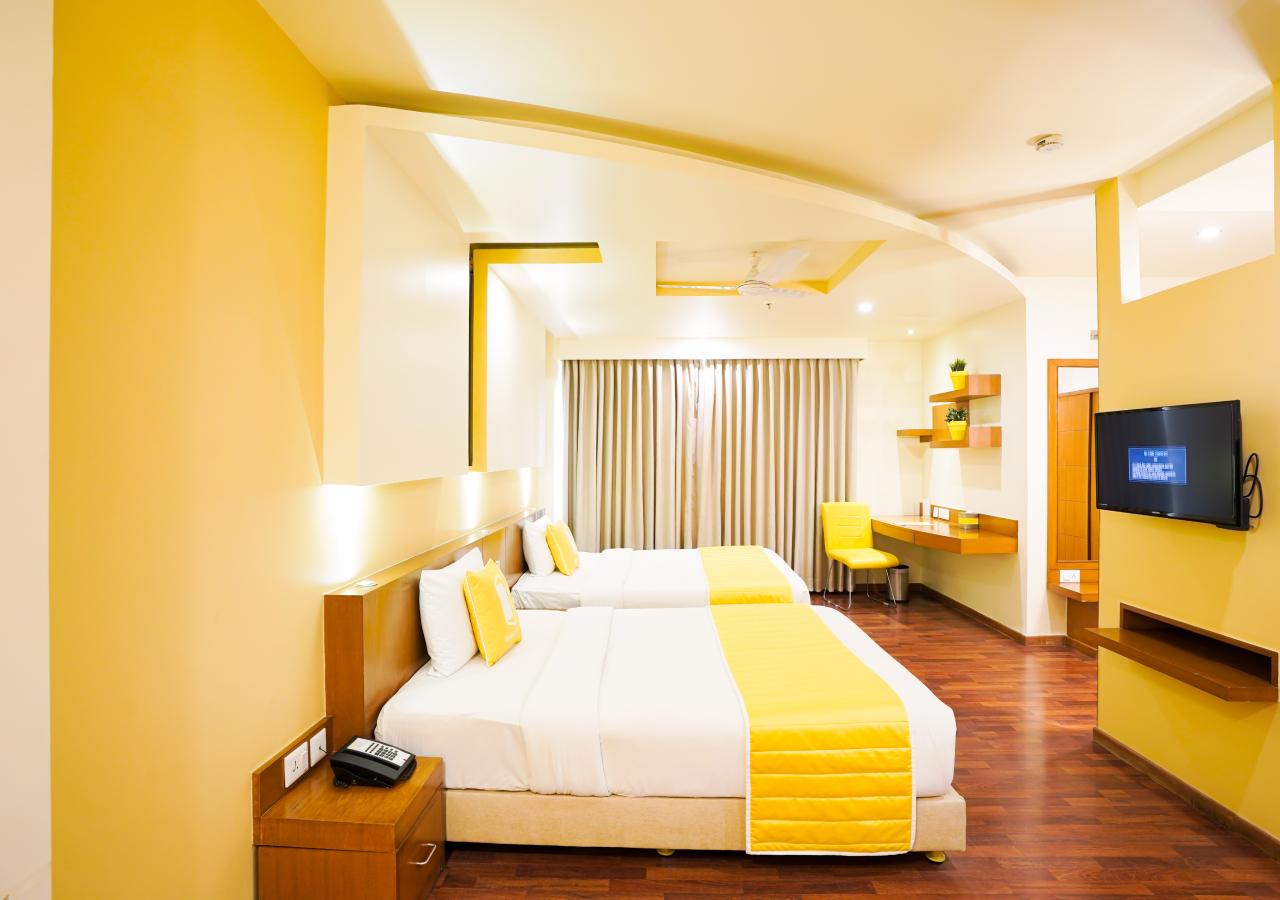 Studio, Twin Beds