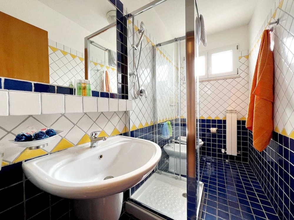 Residence I Girasoli 63/63