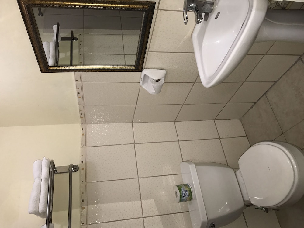 Airport Suites Hotel 22/61