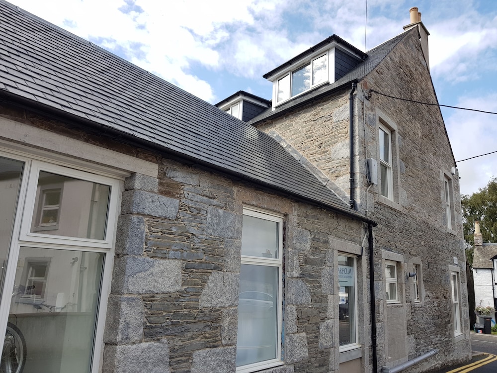 Barholm Accommodation 2/30