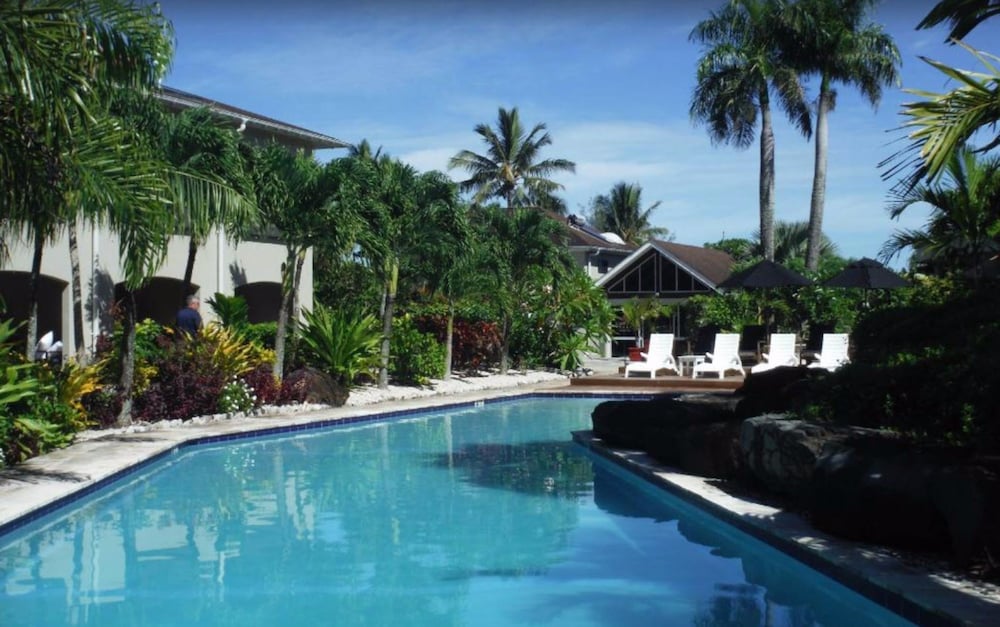 Sunset Resort 45/50
