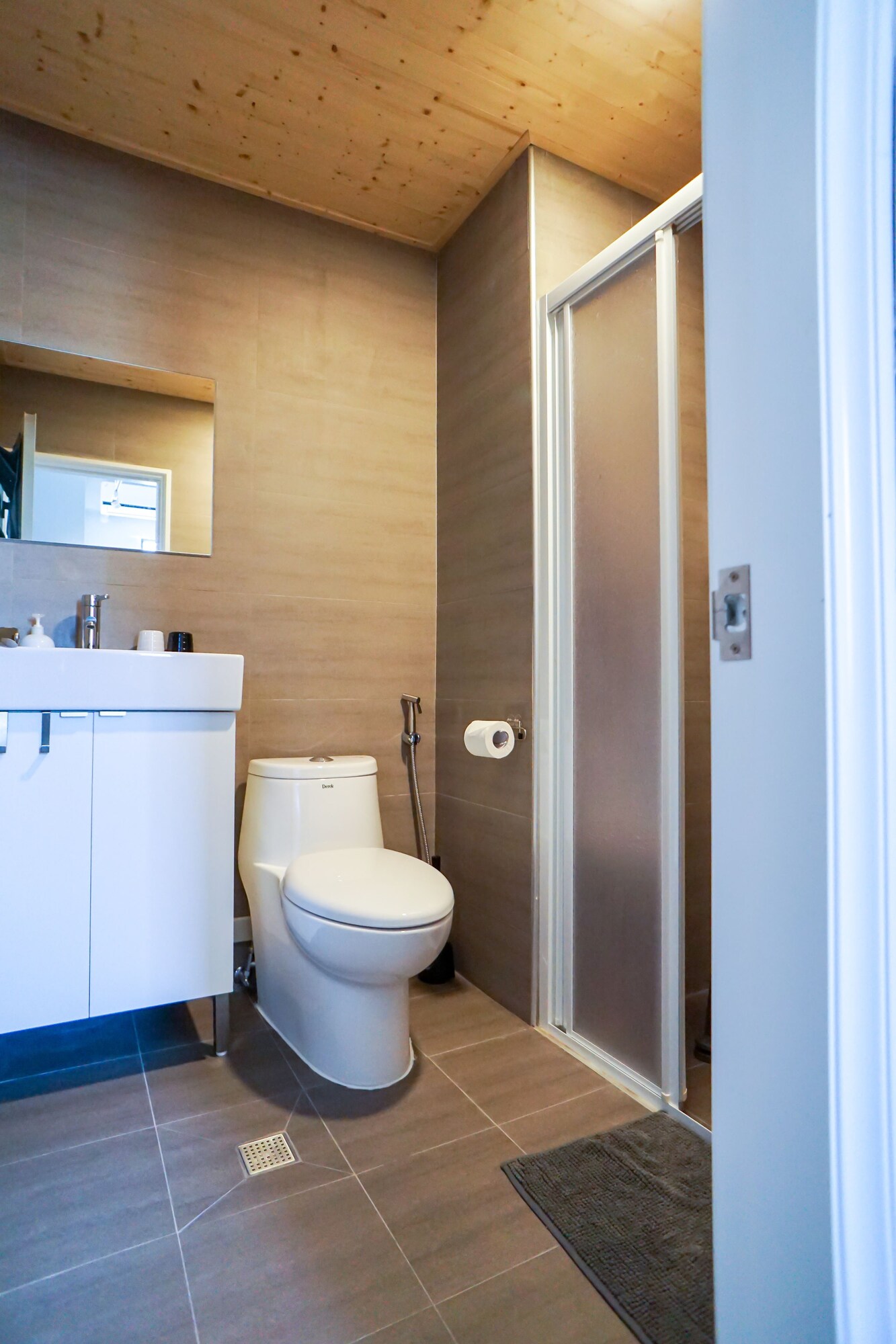 TOWER, COMFORT, SUITE, DOUBLE BED