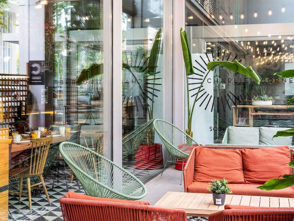 Ibis Barcelona Plaza Glories 22 53/75