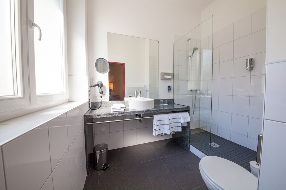 Novina Hotel Tillypark 18/71