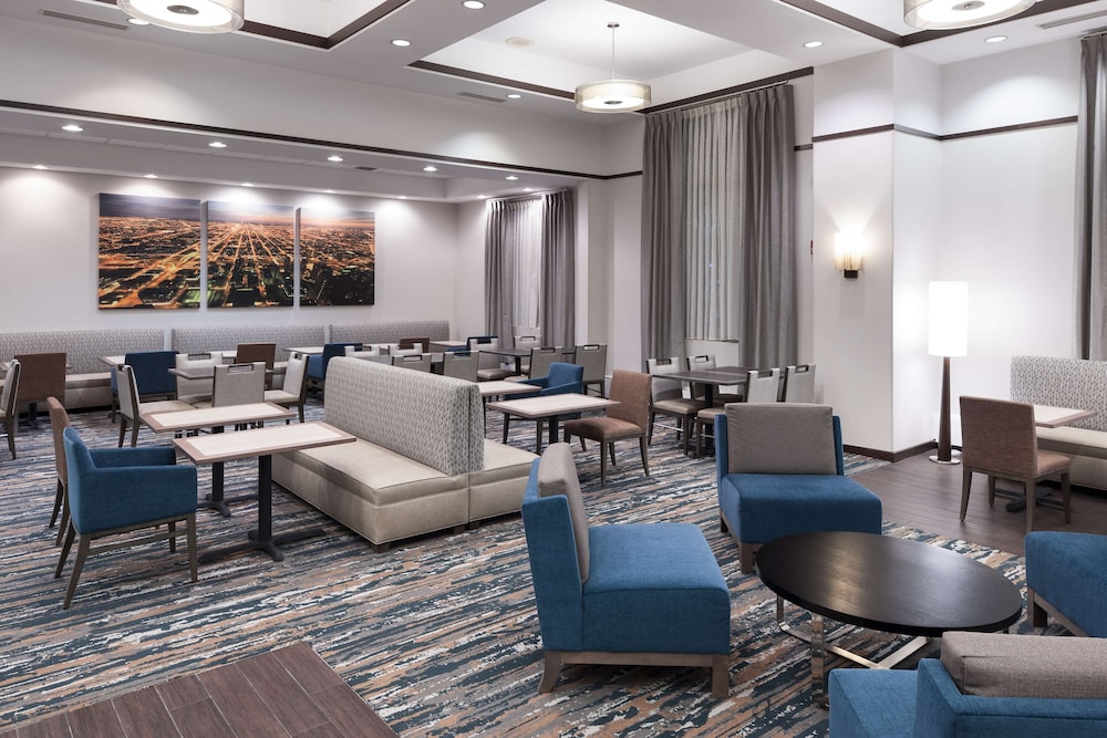 Hampton Inn And Suites Chicago North Shore 30/45