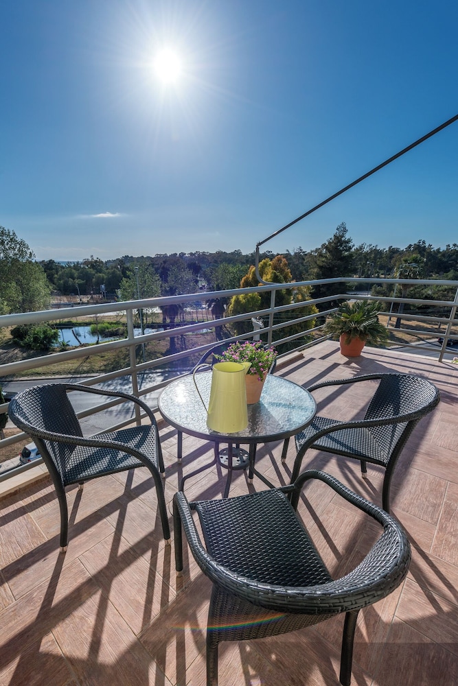 Minavra Hotel 31/43