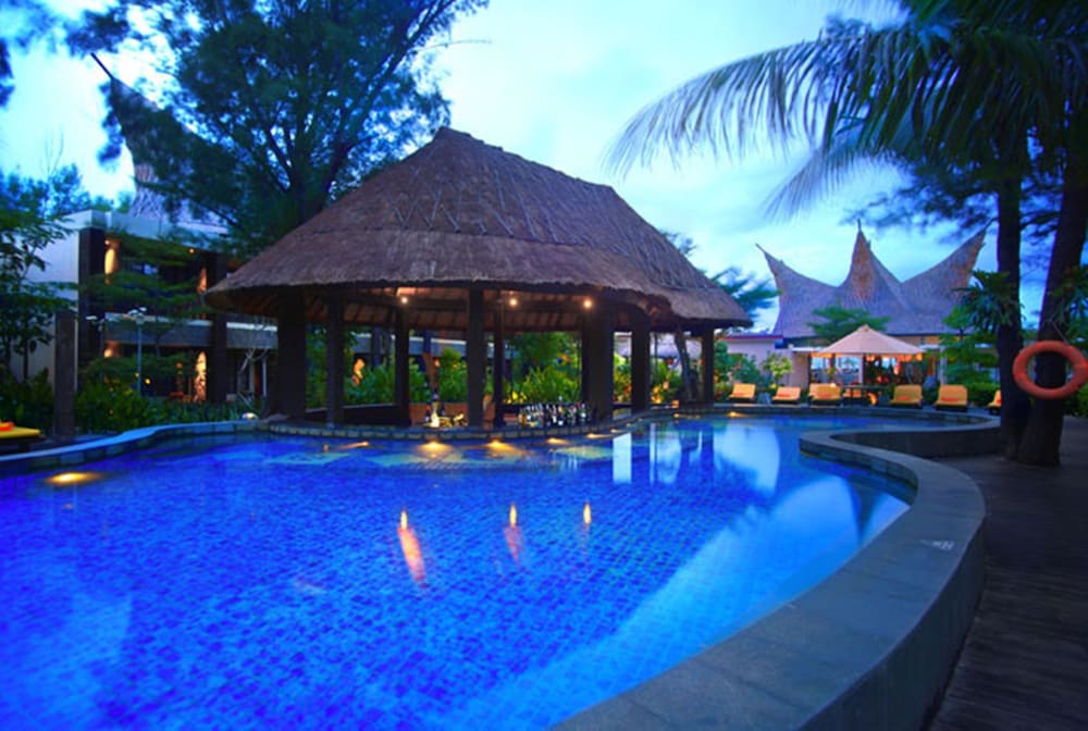 Aston Sunset Beach Resort Gili Trawangan Lombok 14/54