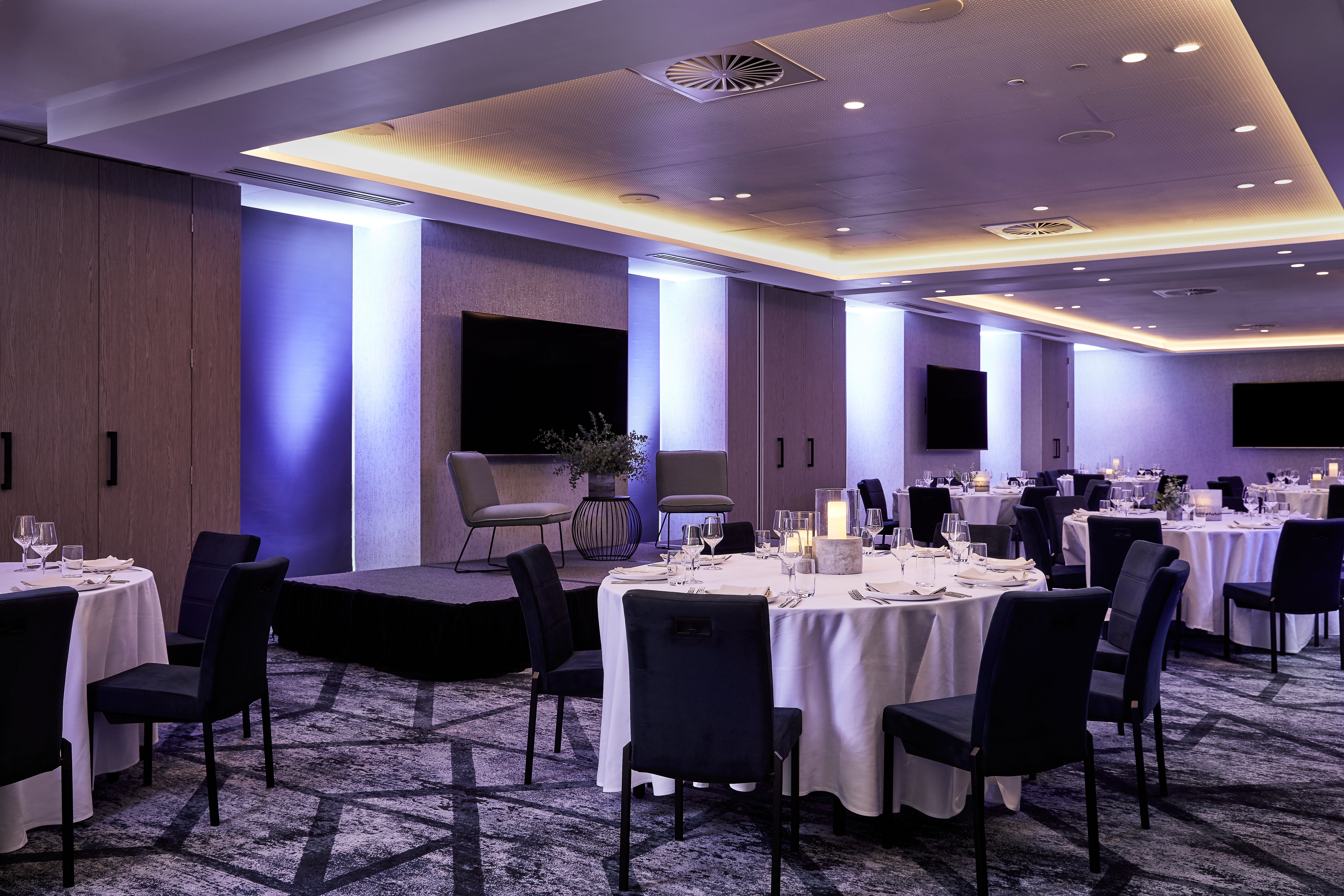 Crowne Plaza Sydney Darling Harbour 69/81