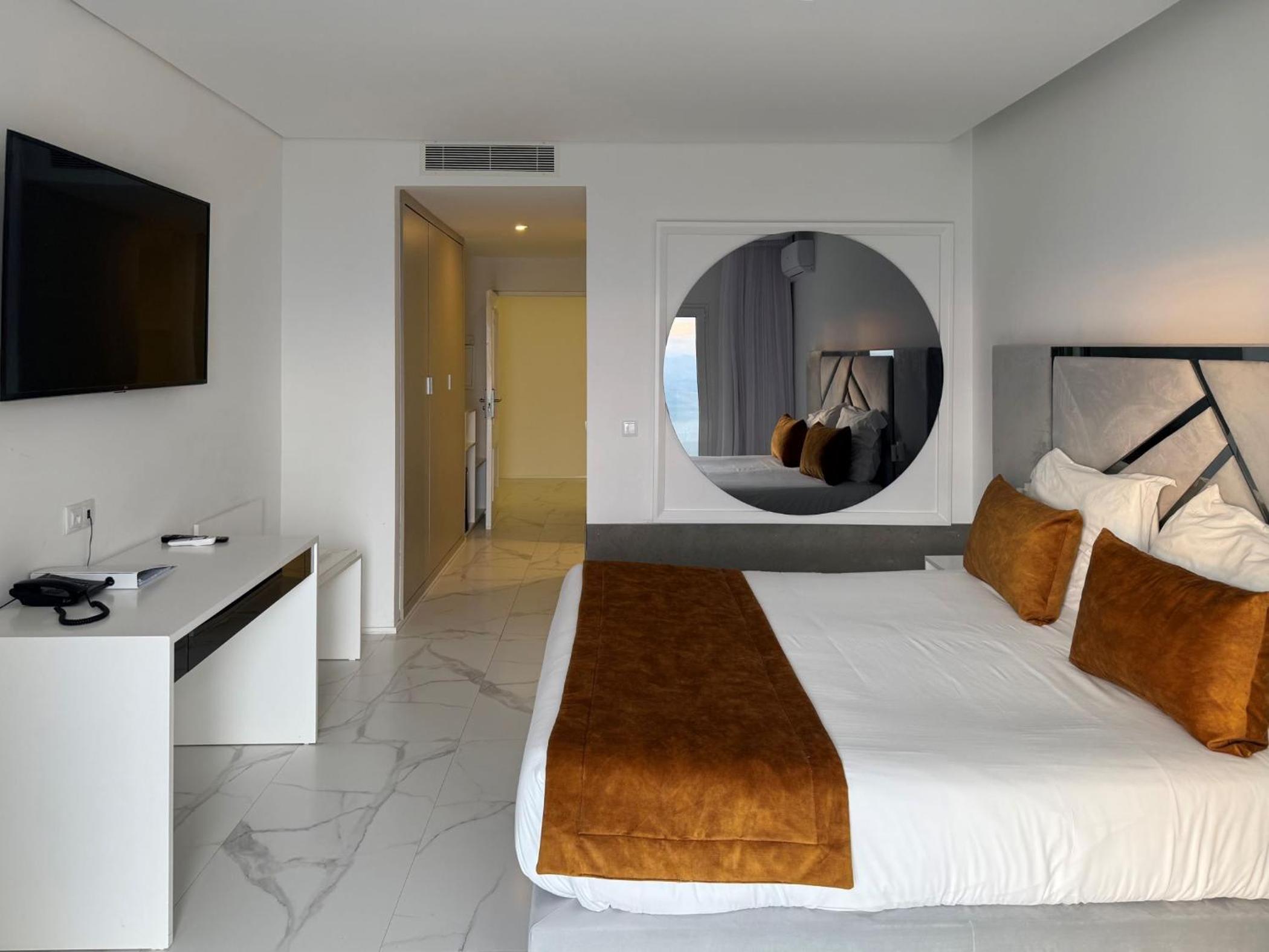 غرفة قياسية بسرير مزدوج، Hotel And Spa Alfandega Da Fe 6/8
