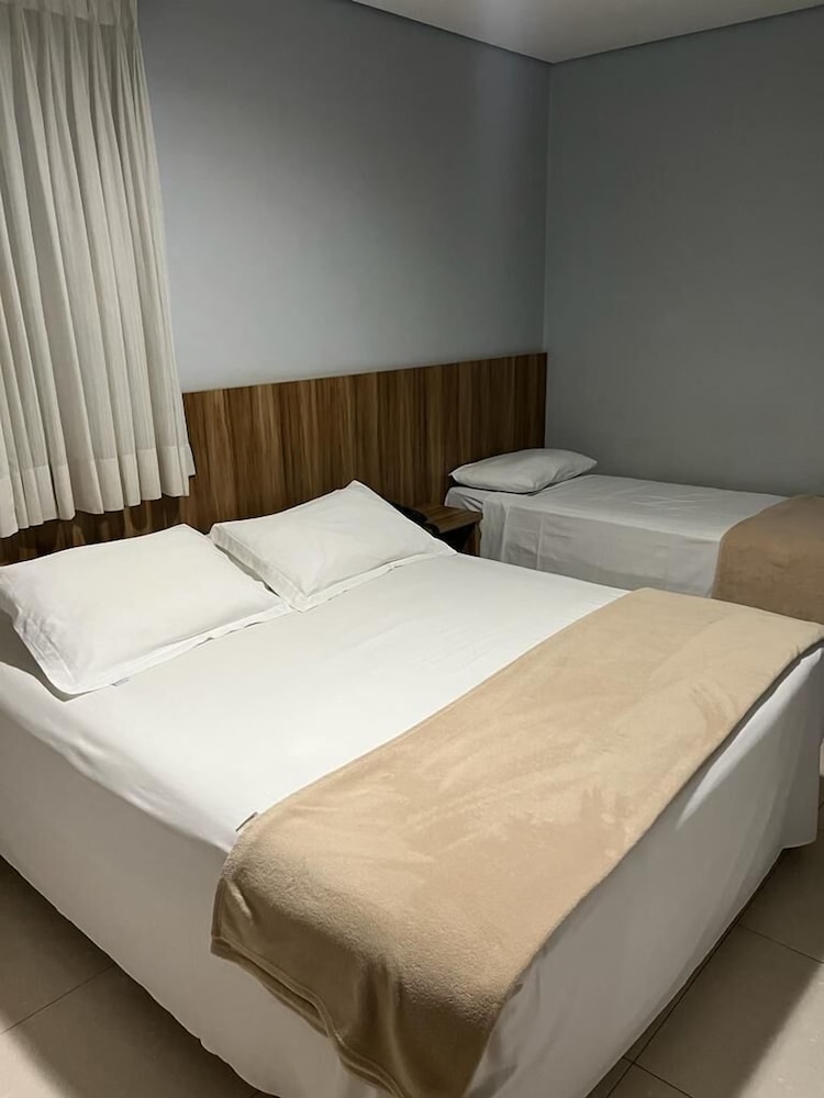 Maximus Sottile Hotel 12/57