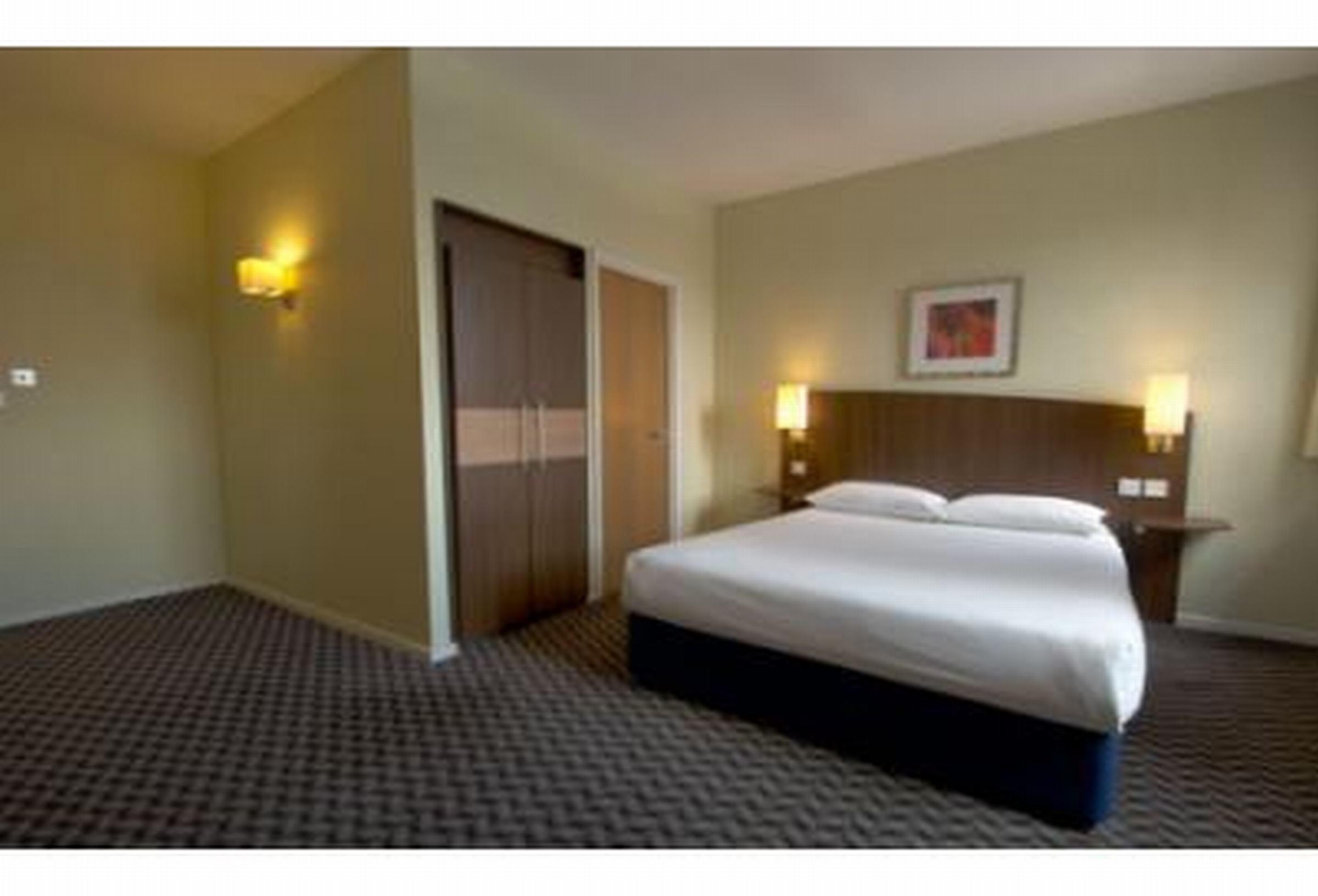 Travelodge Leeds Central Vicar Lane 8/30