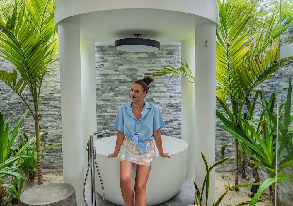 Joy Island Maldives 11/61