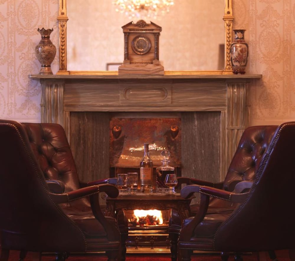 North West Castle Hotel 8/50