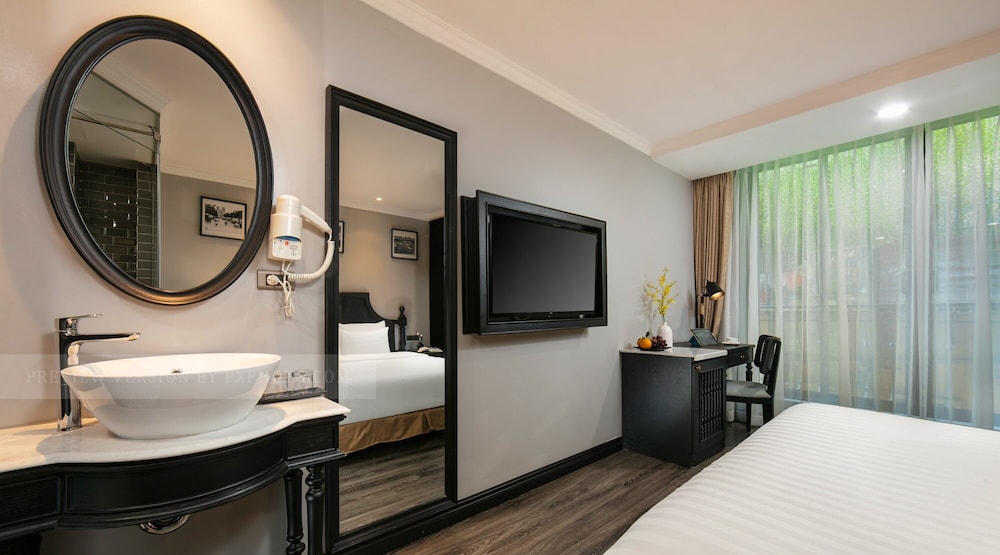 جناح تنفيذي بسرير كينج بإطلالة على المدينة، Hanoi Paradise Center Hotel & Spa 3/3