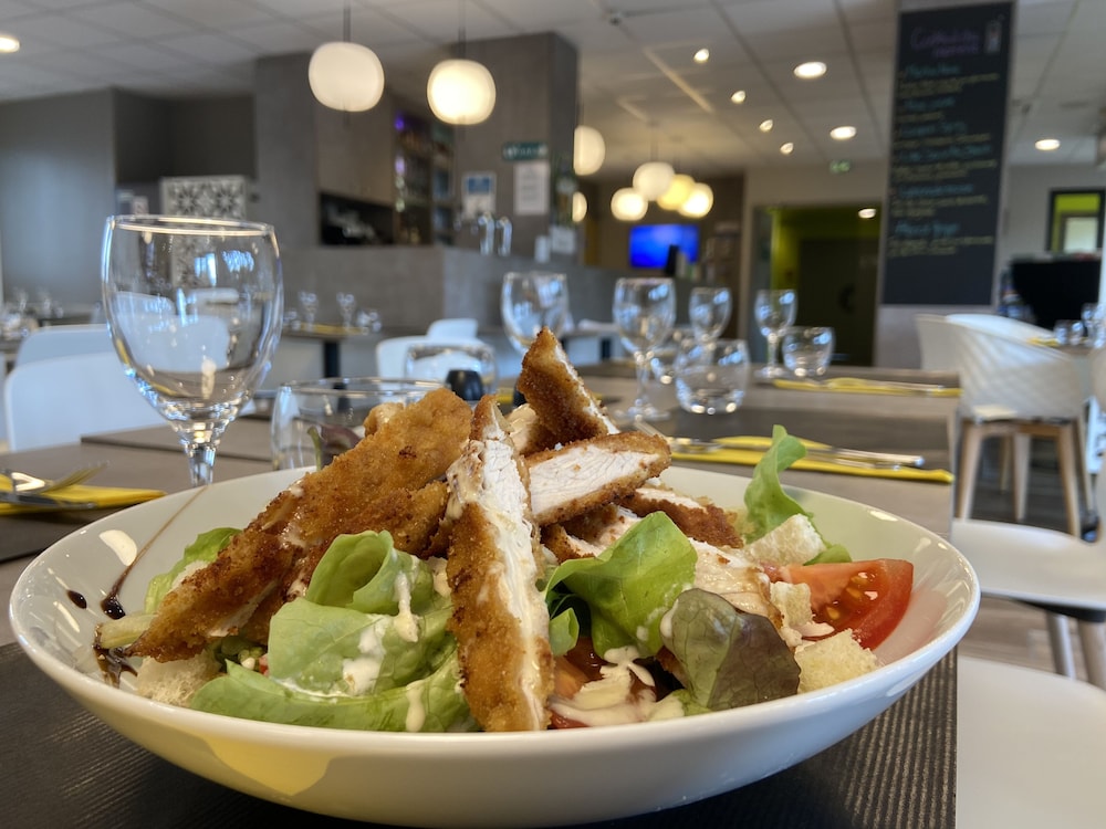 Hotel Kyriad Saint Etienne Centre 46/70