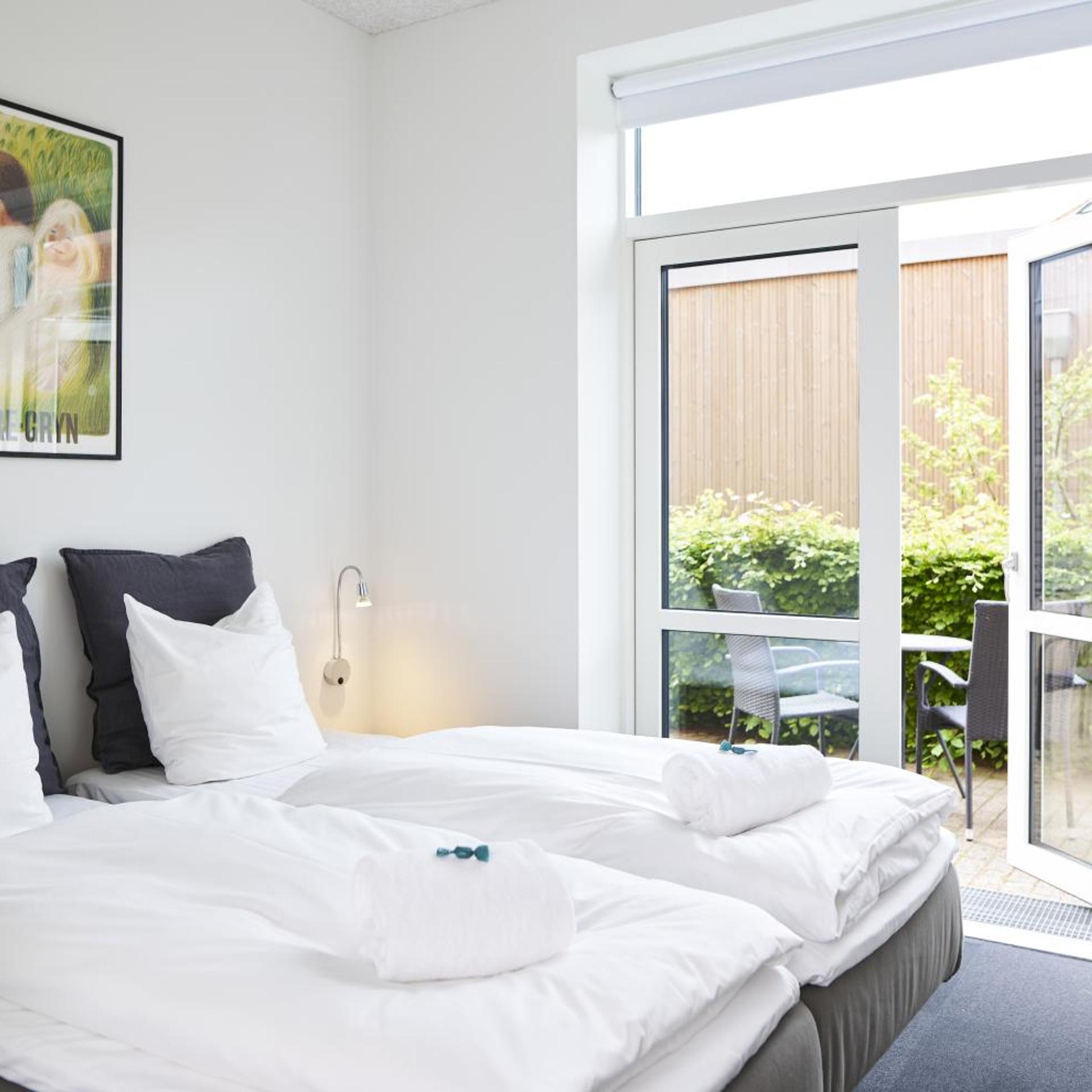 Room, Twin Beds