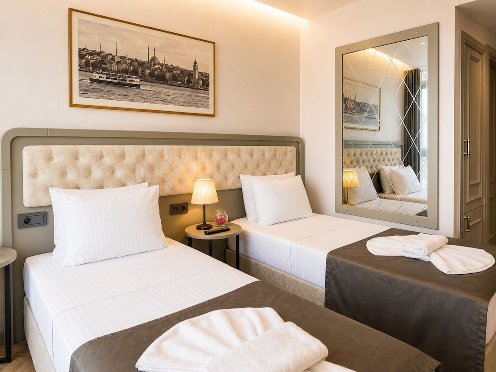Mayer Hotel 16/48
