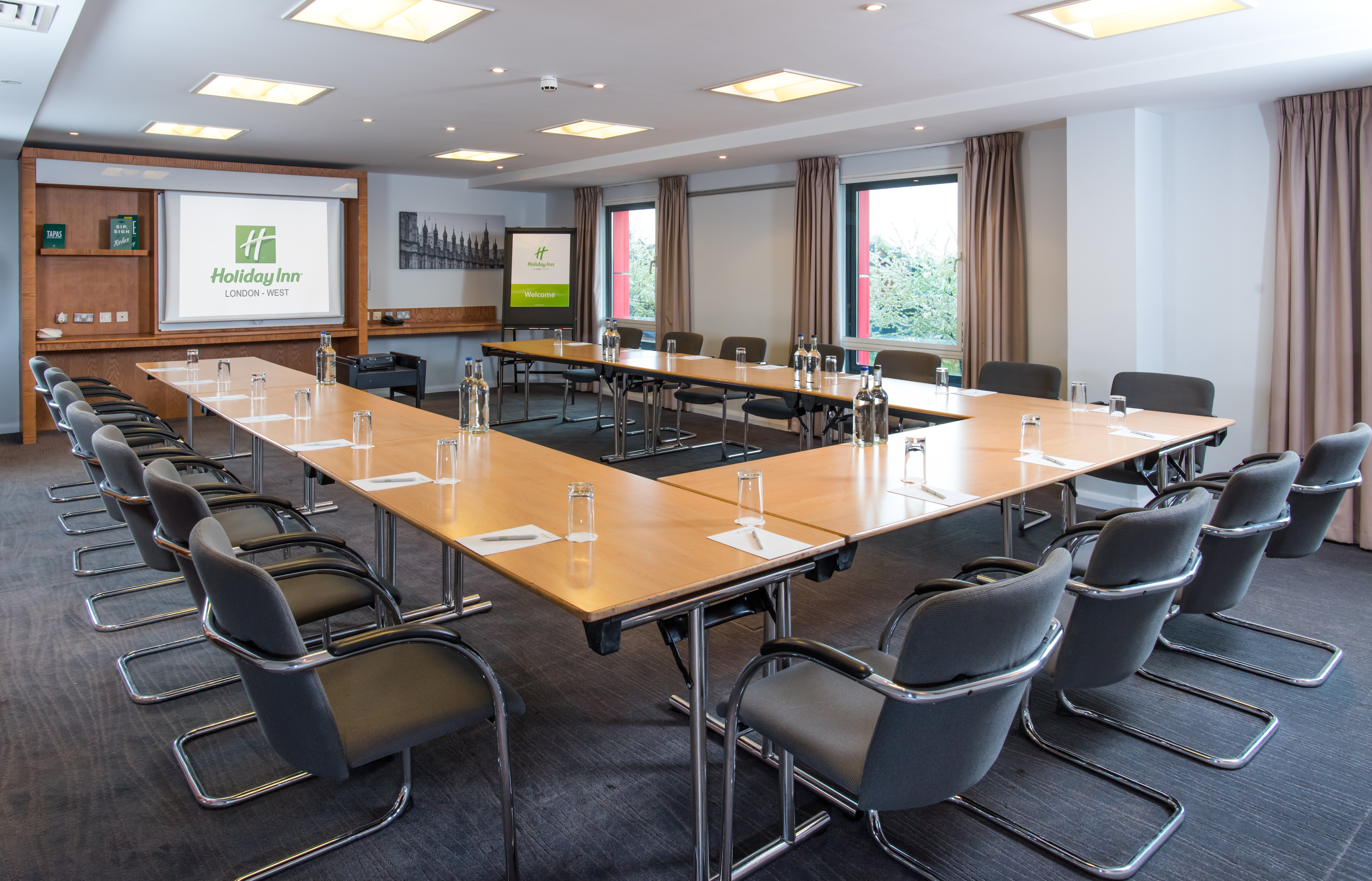 Holiday Inn London West 59/75