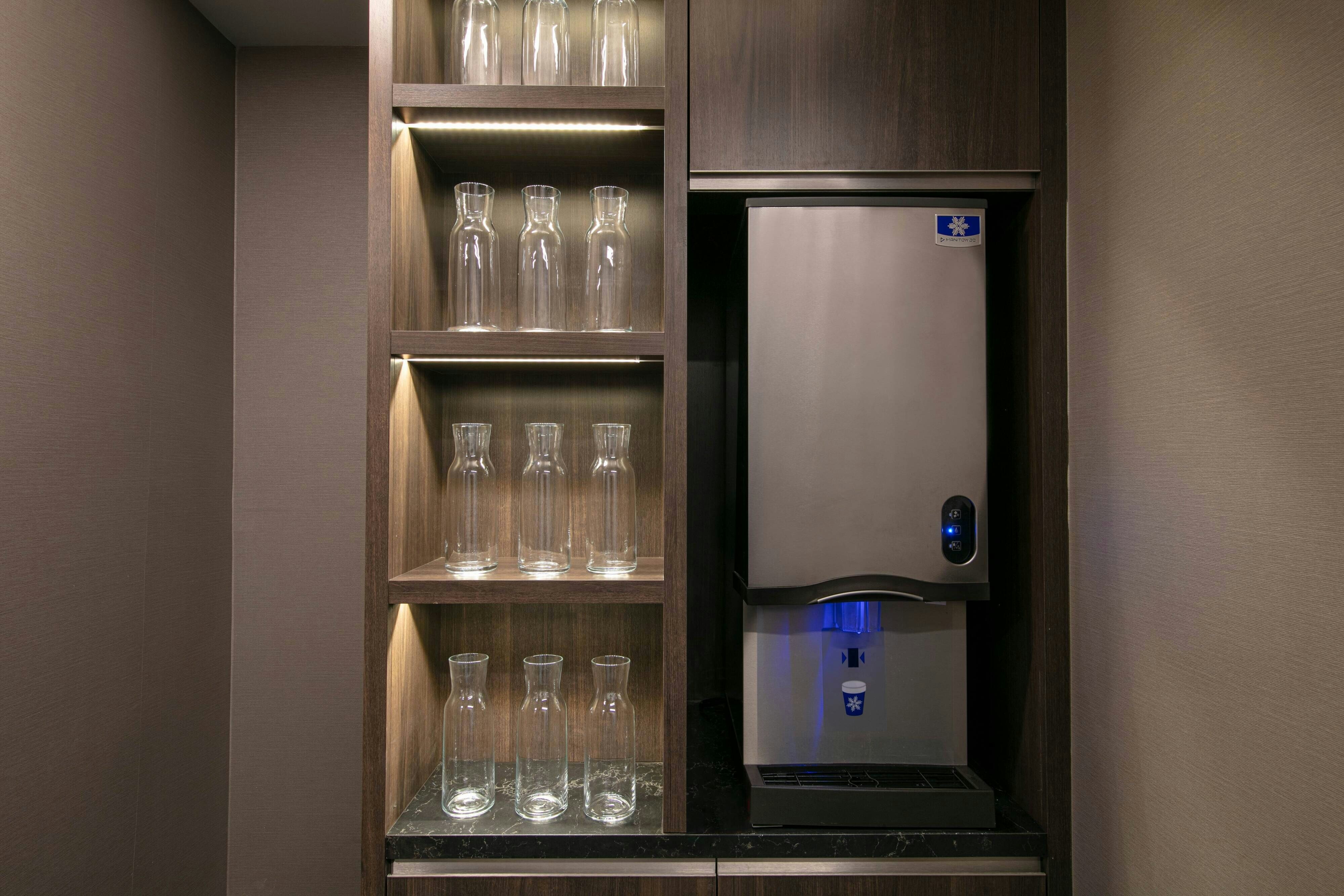 AC Hotel by Marriott Palo Alto 18/43