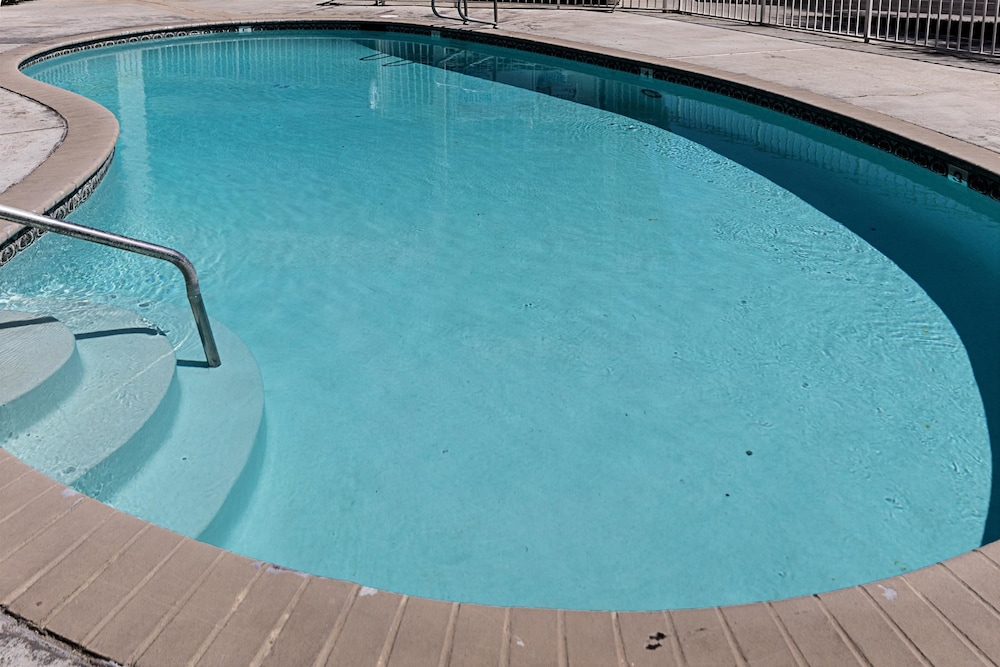 Motel6 Fresno, CA 31/51