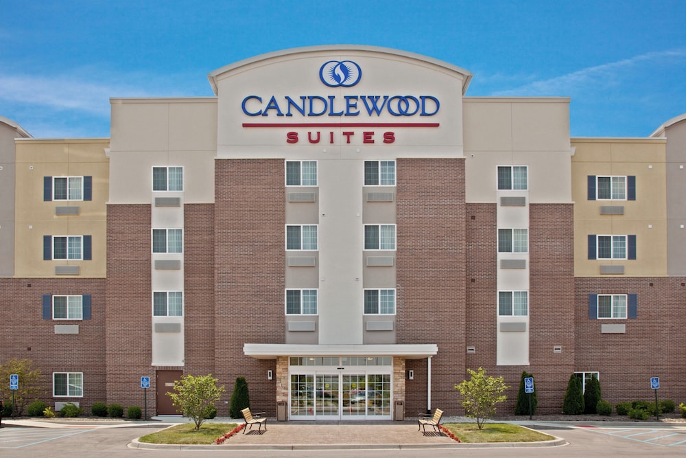 Candlewood Suites Louisville North 6/67